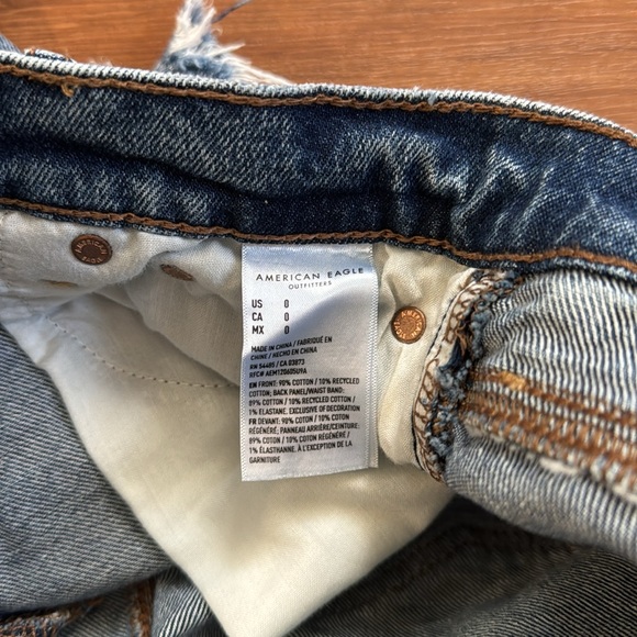 AMERICAN EAGLE High Rise Perfect Short - Picture 3 of 4